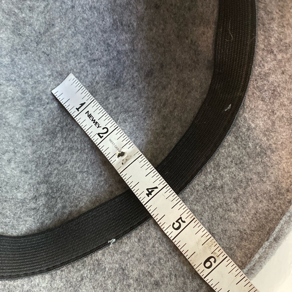Holt Renfrew Grey Wool Cloche Hat with Black Beads Made in Italy - Picture 13 of 14